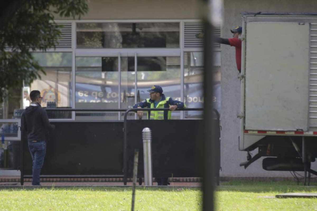 A la espera de los ciudadanos colombianos