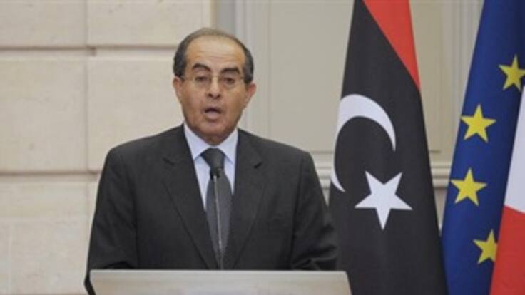 Francia y el CNT esbozan en París el futuro de una Libia sin Gadafi