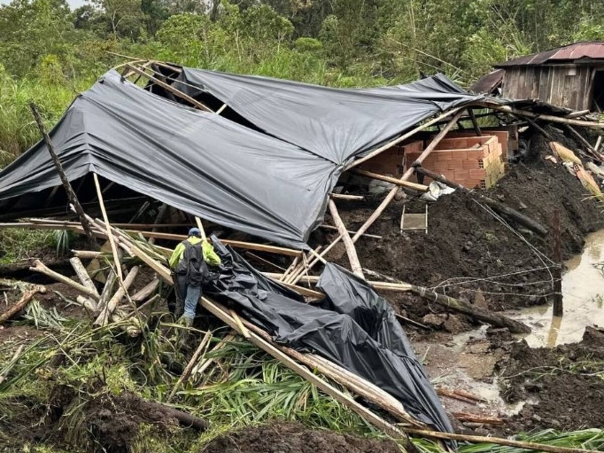 Deslizamiento dejó viviendas afectadas en Vélez, Santander