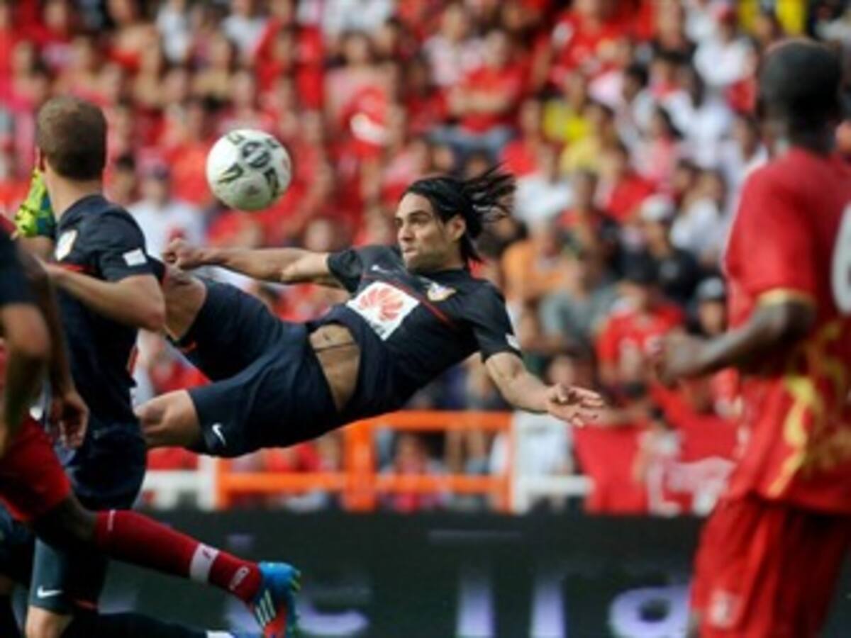 ¡Golazo de Falcao!, en victoria del Atlético de Madrid 2-1 contra América