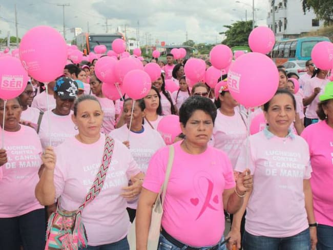 Se realizó marcha Marea Rosa para prevenir el cáncer de seno en Cartagena