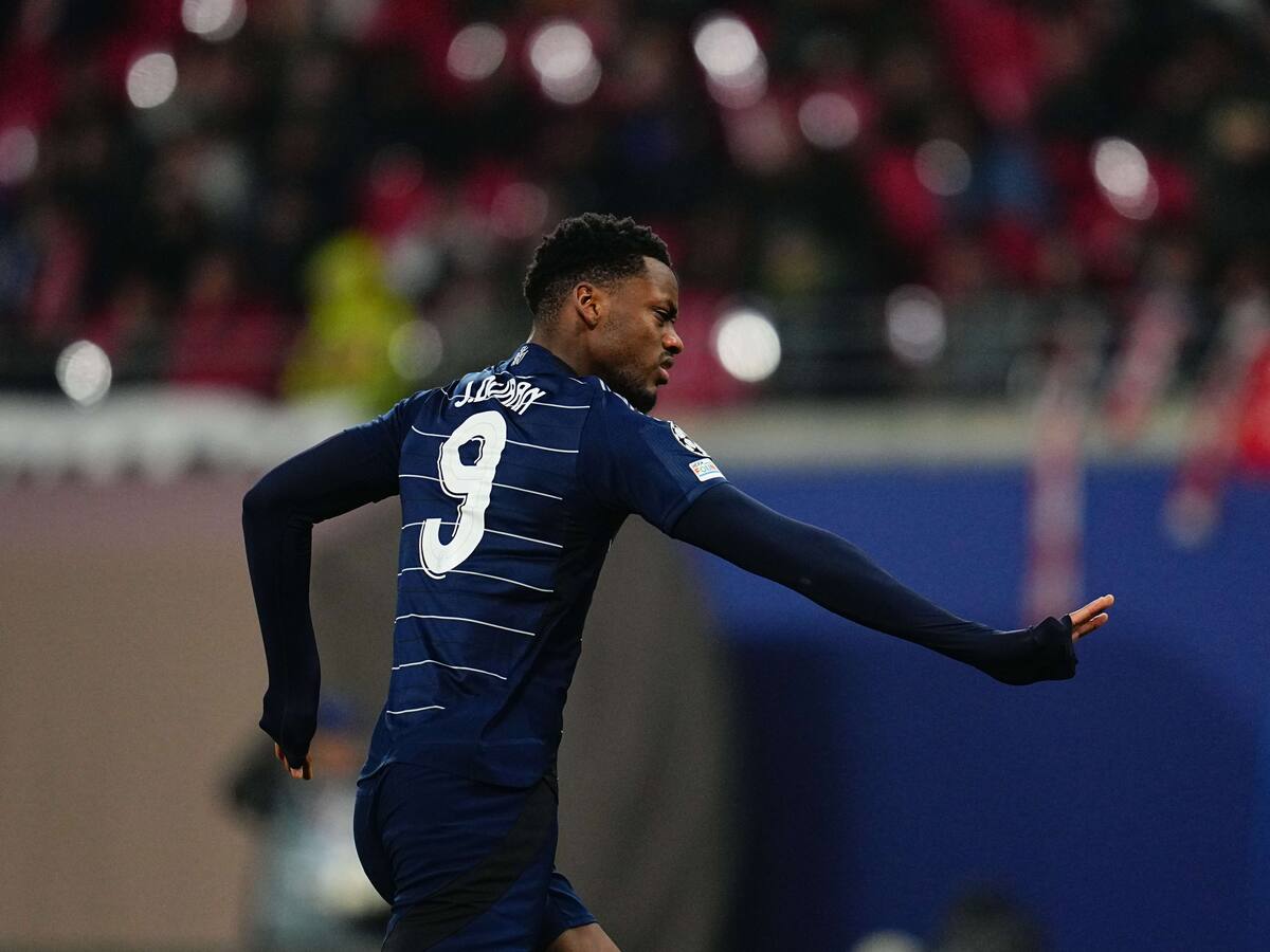 El millonario salario que ofrecería el PSG a Jhon Durán: Esta es la cifra que usan para convencerlo