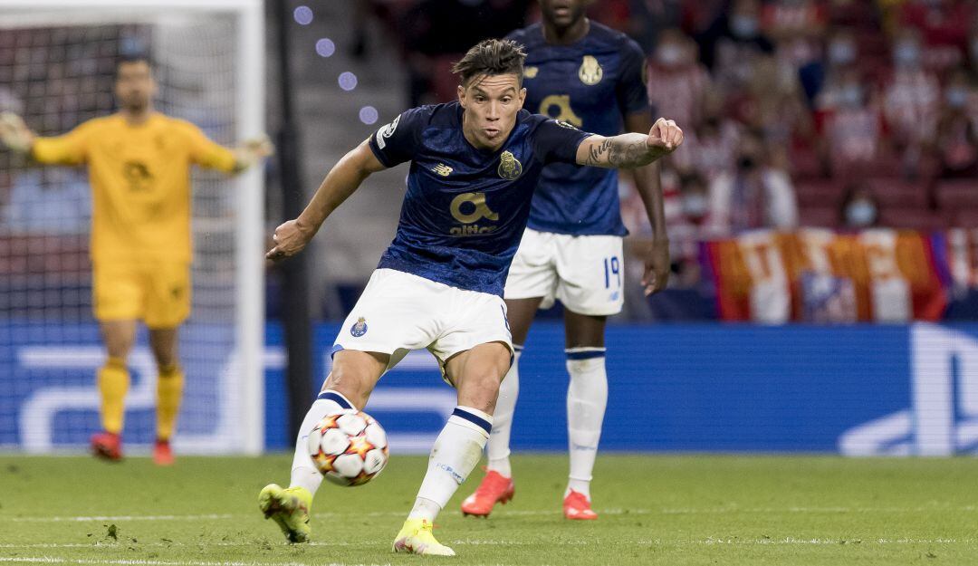 Mathes Uribe fue titular en el empate del Porto.