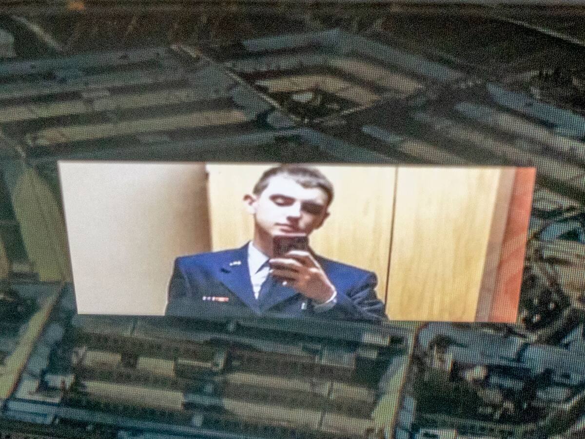 Joven de 21 años, responsable de filtración de documentos clasificados del Pentágono