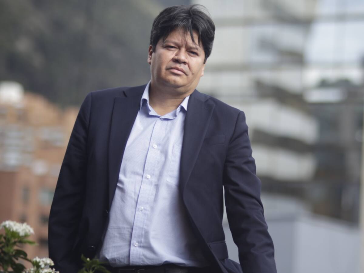 Mauricio Múñoz presenta 'Las Margaritas: historia de un hombre minúsculo'