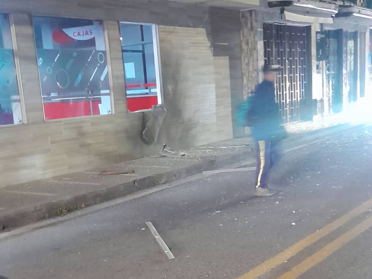 Atentado con explosivo en el municipio de Gigante en el Huila.