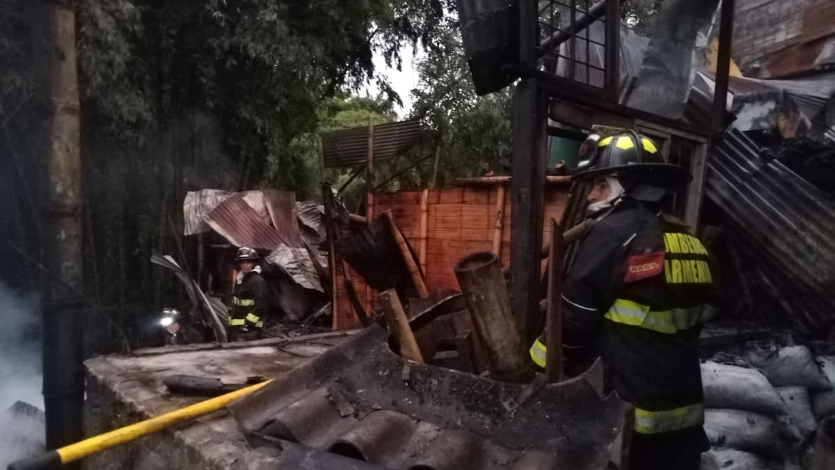 Capitán José Augusto Montoya, bomberos Armenia