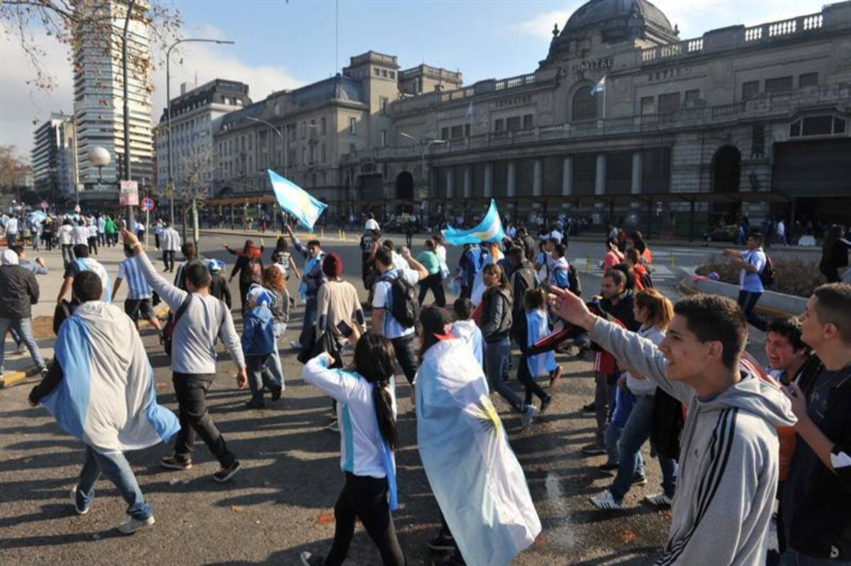 En Buenos Aires y Berlín se siente a flor de piel esta final de la Copa Mundo.