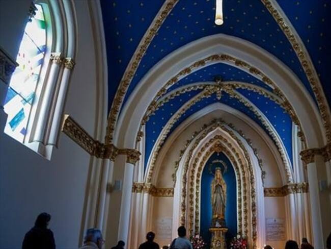 El papa llama a los sacerdotes a no tener "cara de vinagre"