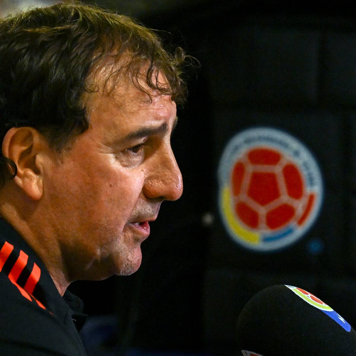 Néstor Lorenzo denuncia espionaje en la concentración de la Selección Colombia