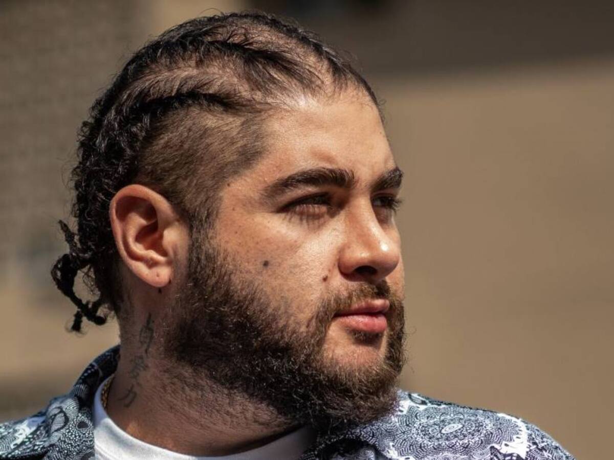 Elemece, trae corridos tumbaos con su canción “Crónicas”