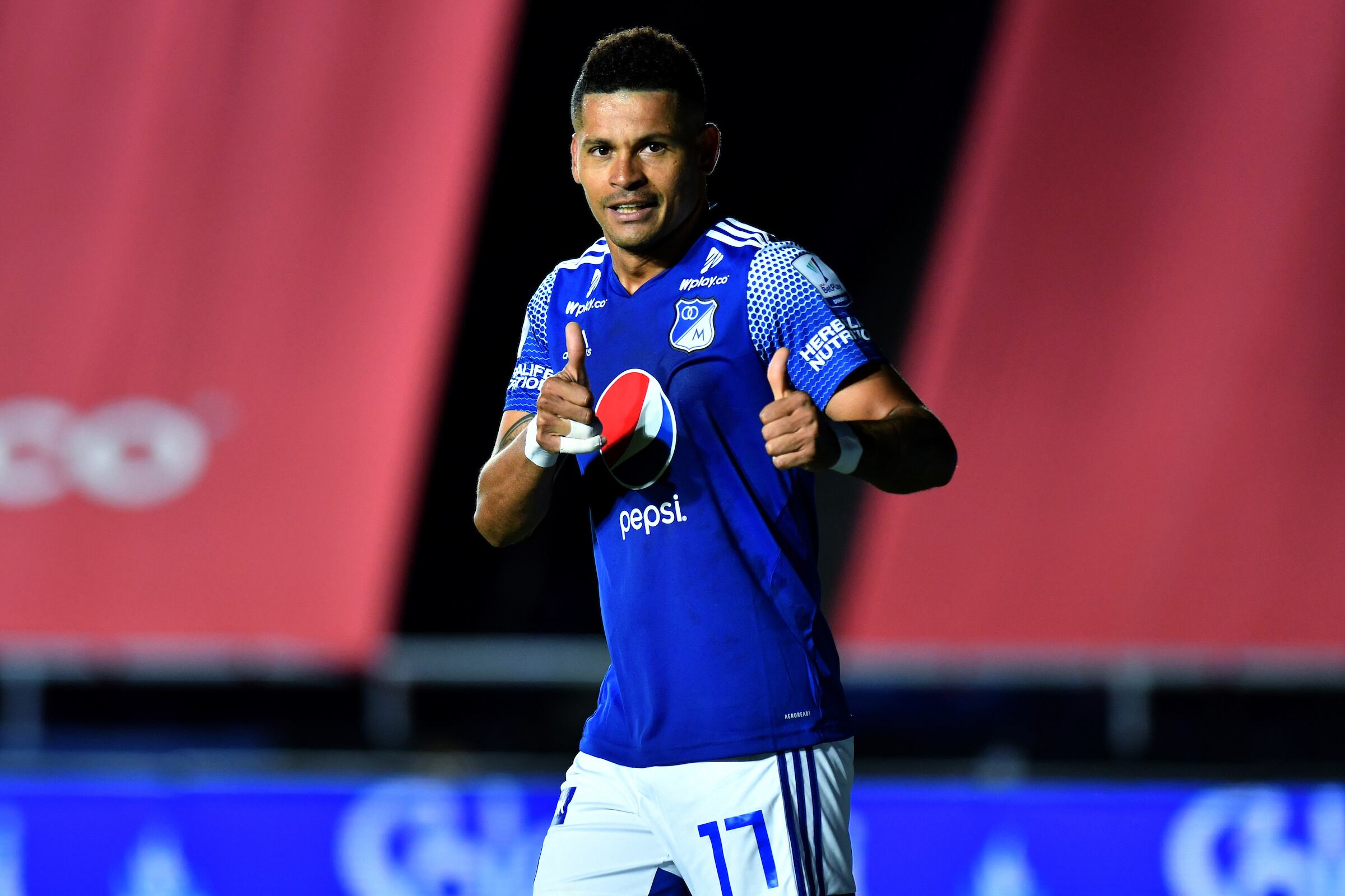 Ayron Del Valle fue dos veces campeón y dos veces máximo goleador de Liga con la camiseta de Millonarios. (Cortesía Dimayor)