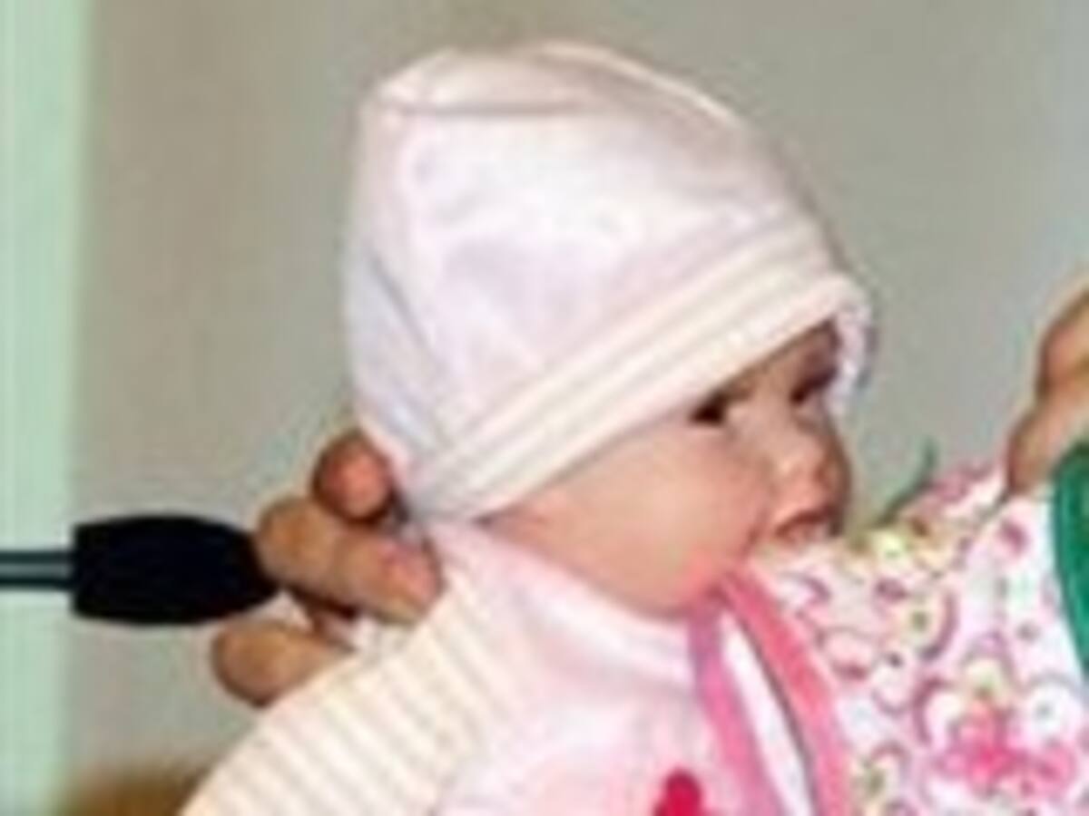 Nuevo muñeco en España simula ser amamantado