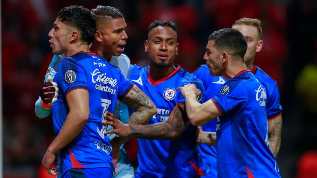 Cruz Azul tendría lista millonaria oferta por delantero colombiano