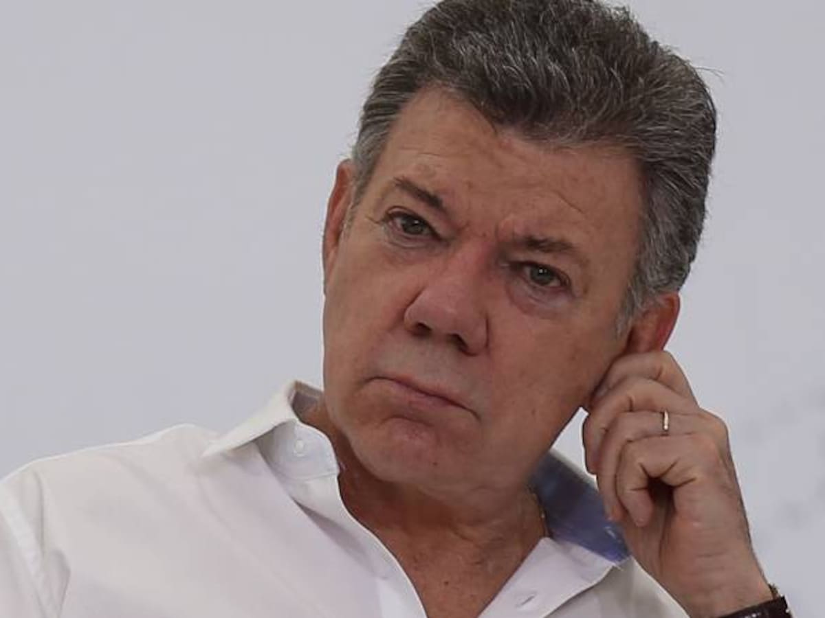 Presidente Santos pidió a los colombianos defender la paz