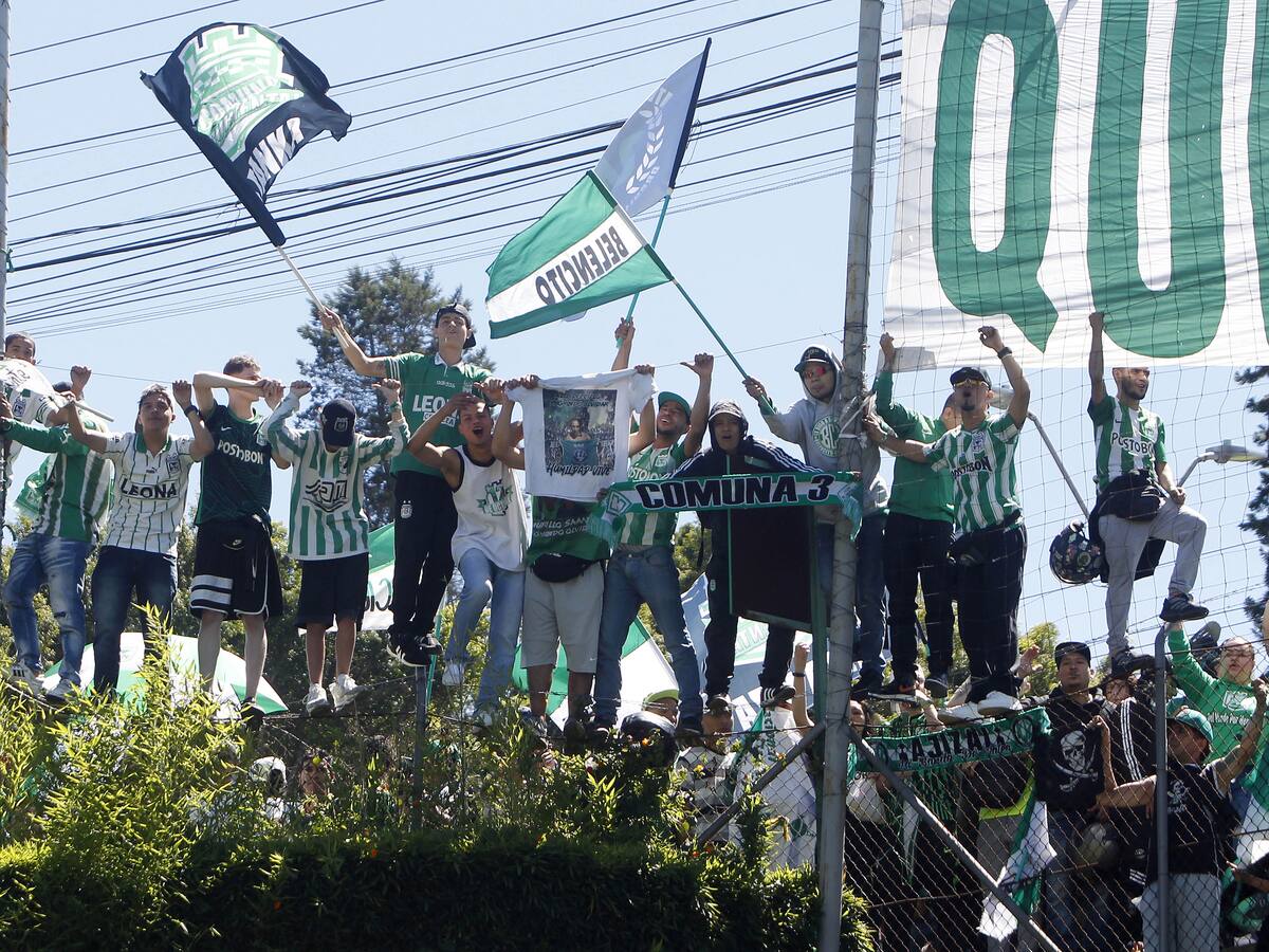 Banderazo de los hinchas de Atlético Nacional previo a la histórica final ante Millonarios