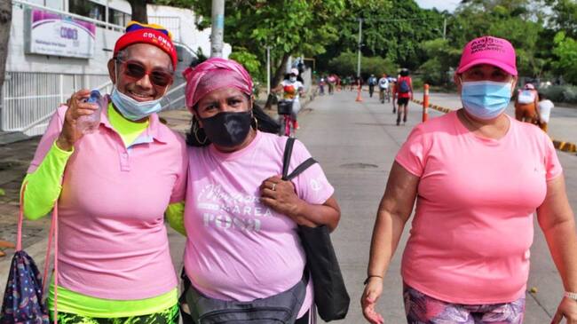 Con bici, patines, patineta, triciclo o tenis los cartageneros y cartageneras se unieron a este día de recreación y actividad física