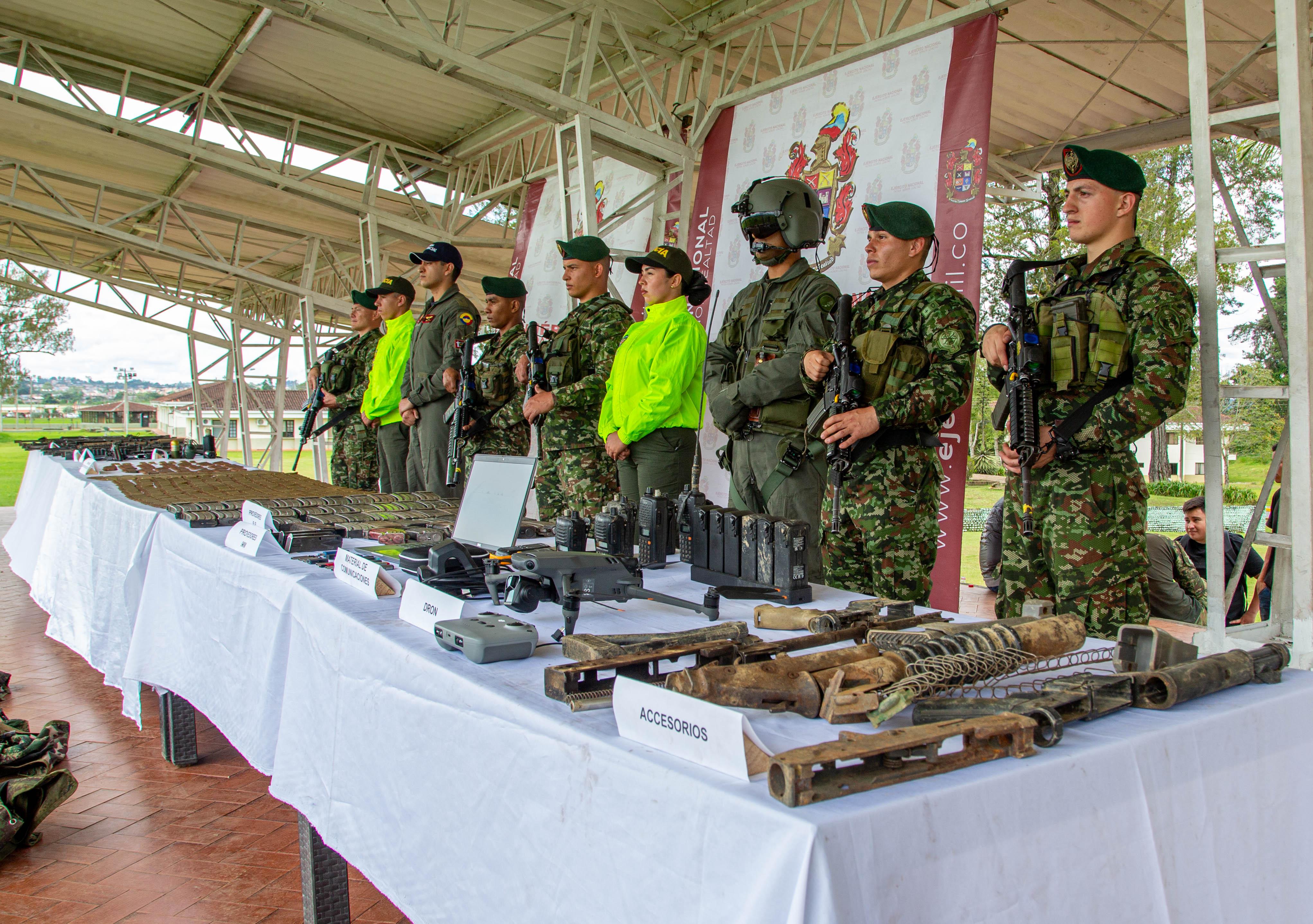 Ejército desmanteló megadepósito de explosivos de la Segunda Marquetalia en el Cauca