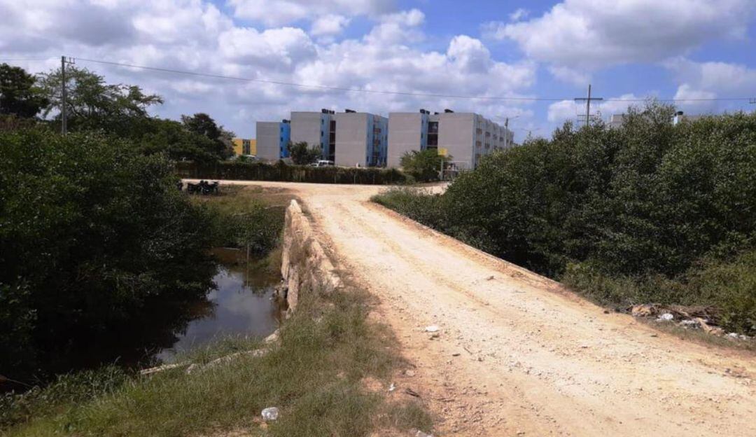 El Concejal del partido Conservador solicitó al distrito y a Corvivienda la pavimentación del acceso al proyecto de Viviendas de Interés Social