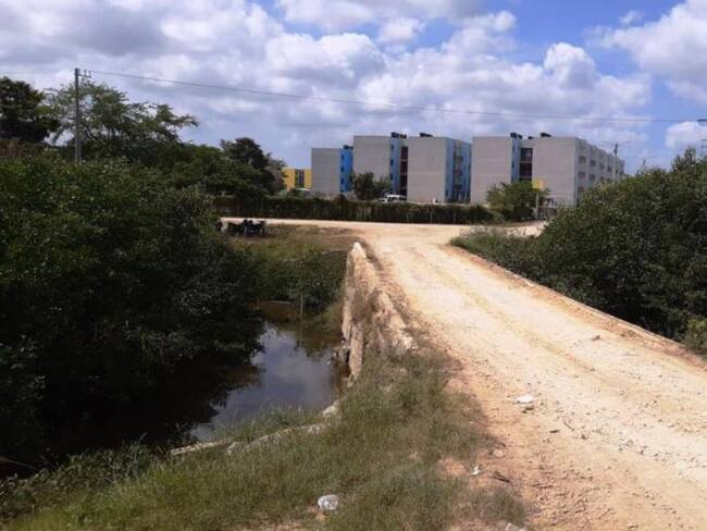 El Concejal del partido Conservador solicitó al distrito y a Corvivienda la pavimentación del acceso al proyecto de Viviendas de Interés Social