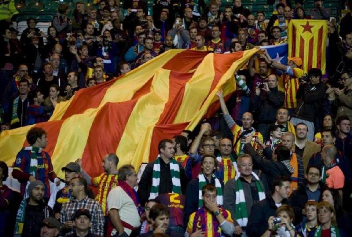 Aficionados del FC Barcelona durante el partido del grupo H de la Liga de Campeones ante el Celtic de Glasgow.