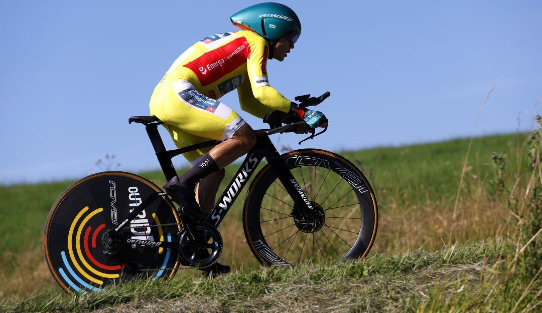 Sergio Higuita durante la cronoescalada del Tour de Polonia.