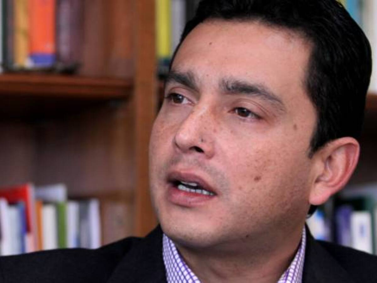 Gobierno y Farc deben volver a un ambiente de confianza: expertos