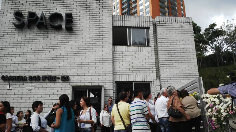 Personas que fueron evacuadas de los edificios construidos por el Grupo CDO. 