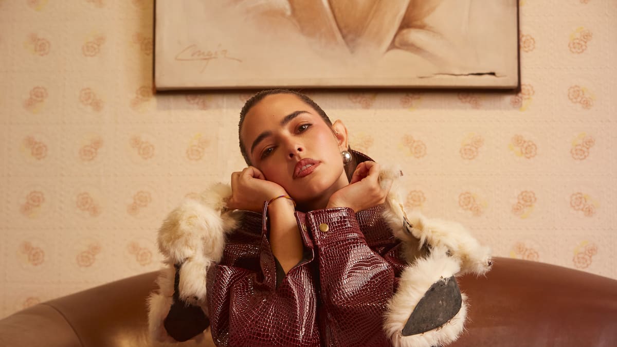 Lucy Vives - Mascacielo