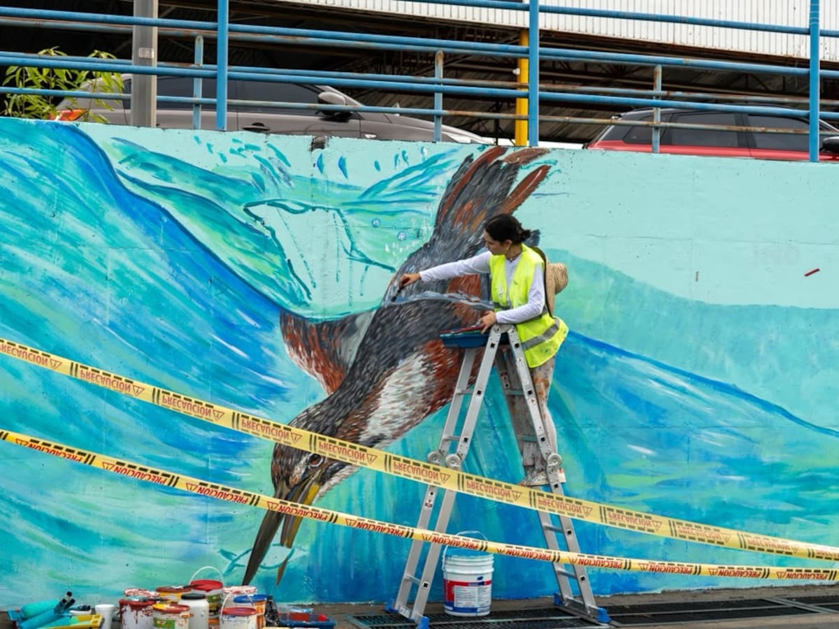 Mural de más de 1.000 metros cuadrados en Neiva avanza en un 65% y reúne a 20 artistas