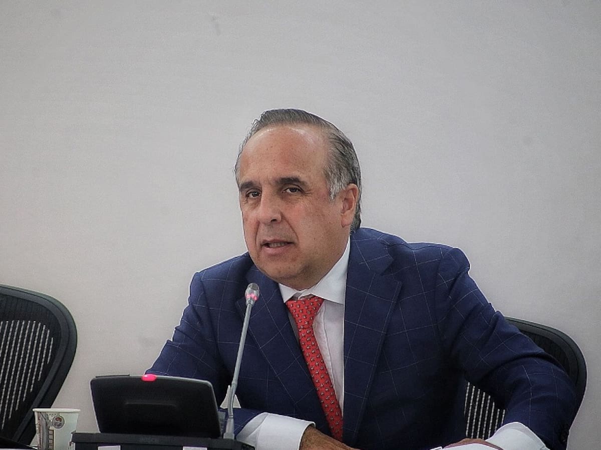 “Fue irrespetuoso conmigo y es inaceptable”: ministro de Transporte responde a alcalde Dau