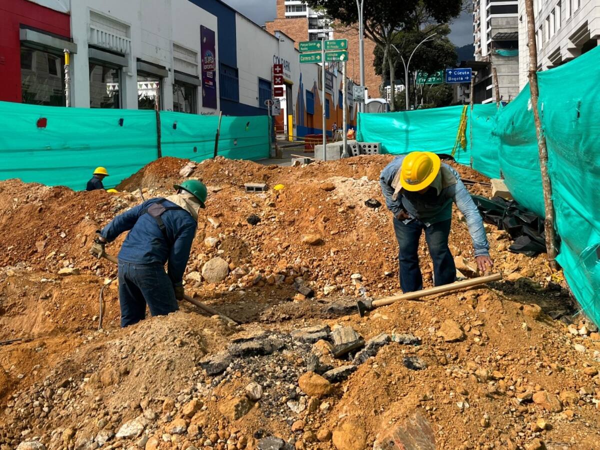 “La improvisación que hay es indignante”: comunidad del Paseo España por obras inconclusas