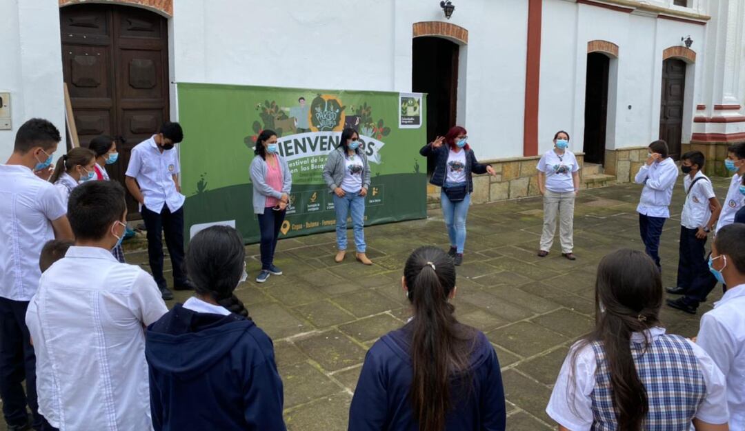 Capacitaciones sobre recuperación de bosques. 