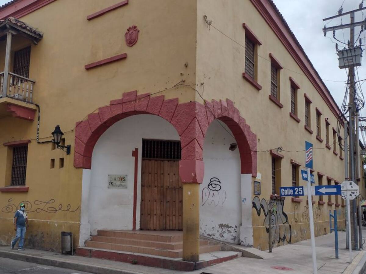 Dadis investigará denuncias sobre manejos en la clínica Madre Bernarda