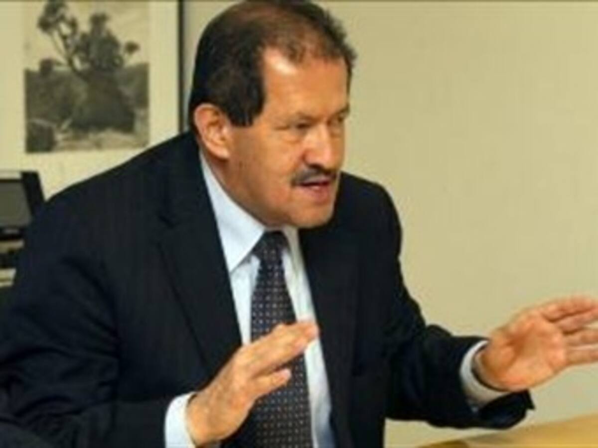 Vicepresidente dice que la salud en Colombia es "inaceptable moralmente"