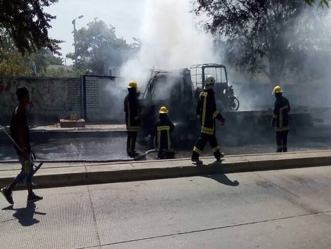 Mototaxista quemó grúa tras la inmovilización de su vehículo
