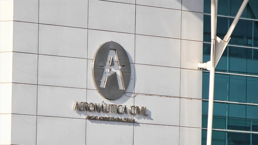 Aeronáutica Civil pone en funcionamiento nueva torre de control de Bucaramanga. Foto: Colprensa