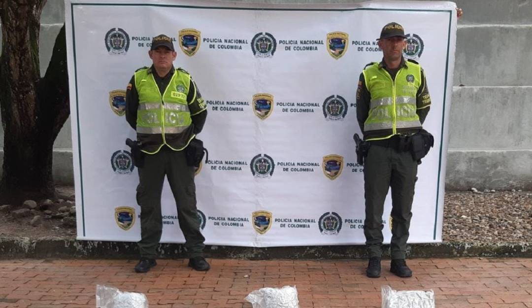 Incautan 8 kilos de marihuana en vías de Caldas. Crédito: Policía Caldas.