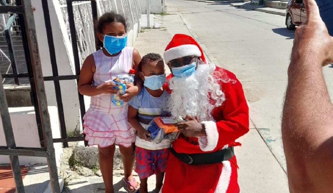 'Alvarito' logró conseguir 600 regalos con ayuda de sus amigos