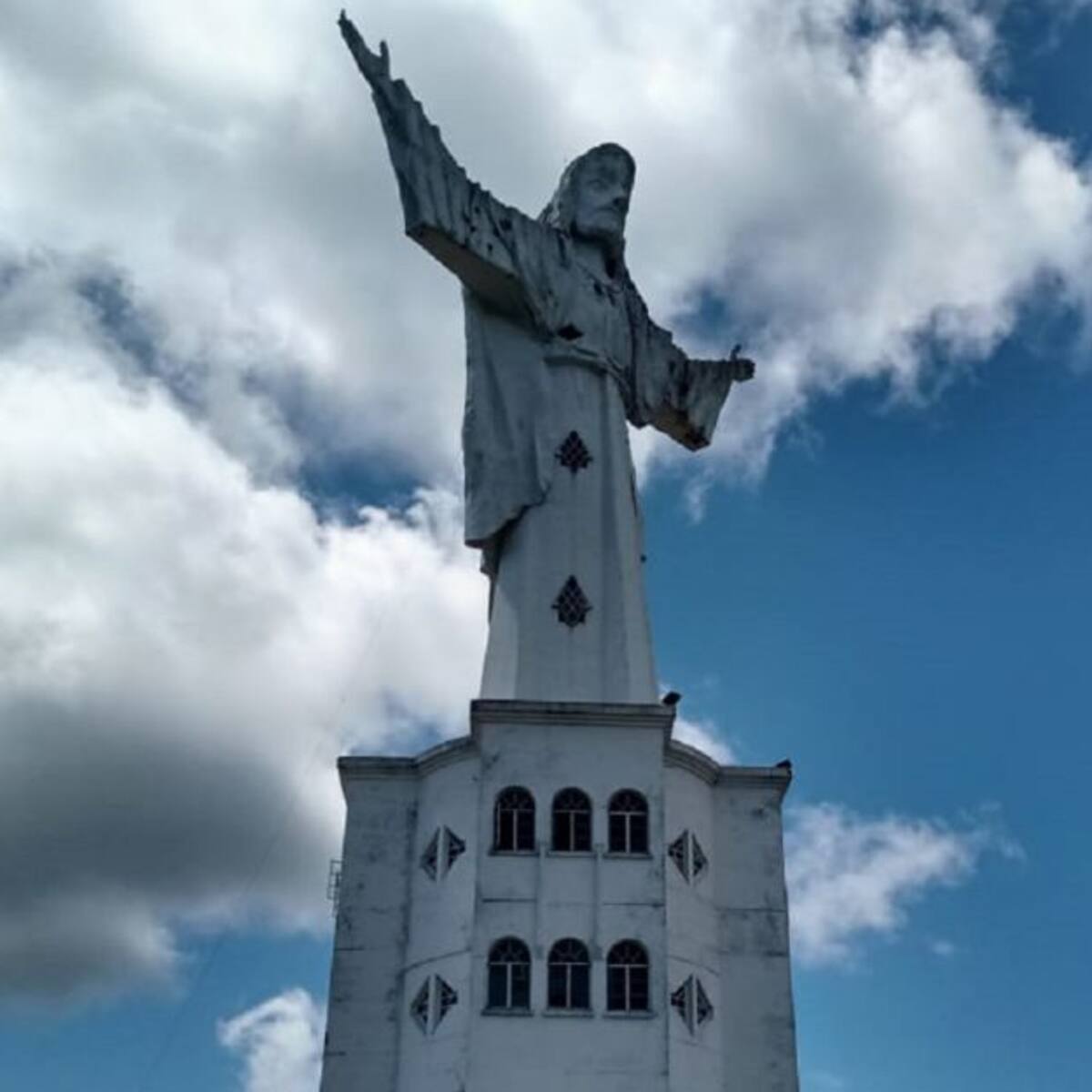 Cristo Rey de Belalcázar tiene graves fallas estructurales