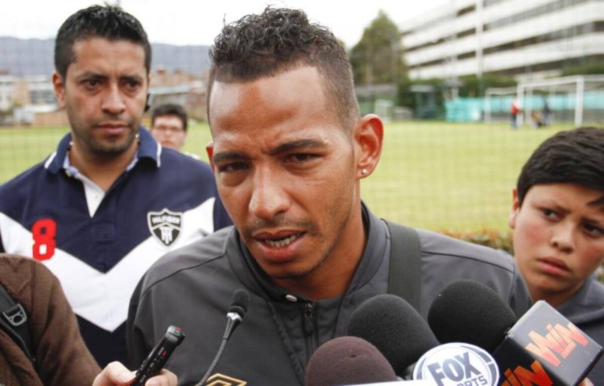 Wilder Medina da declaraciones optimistas a la prensa.