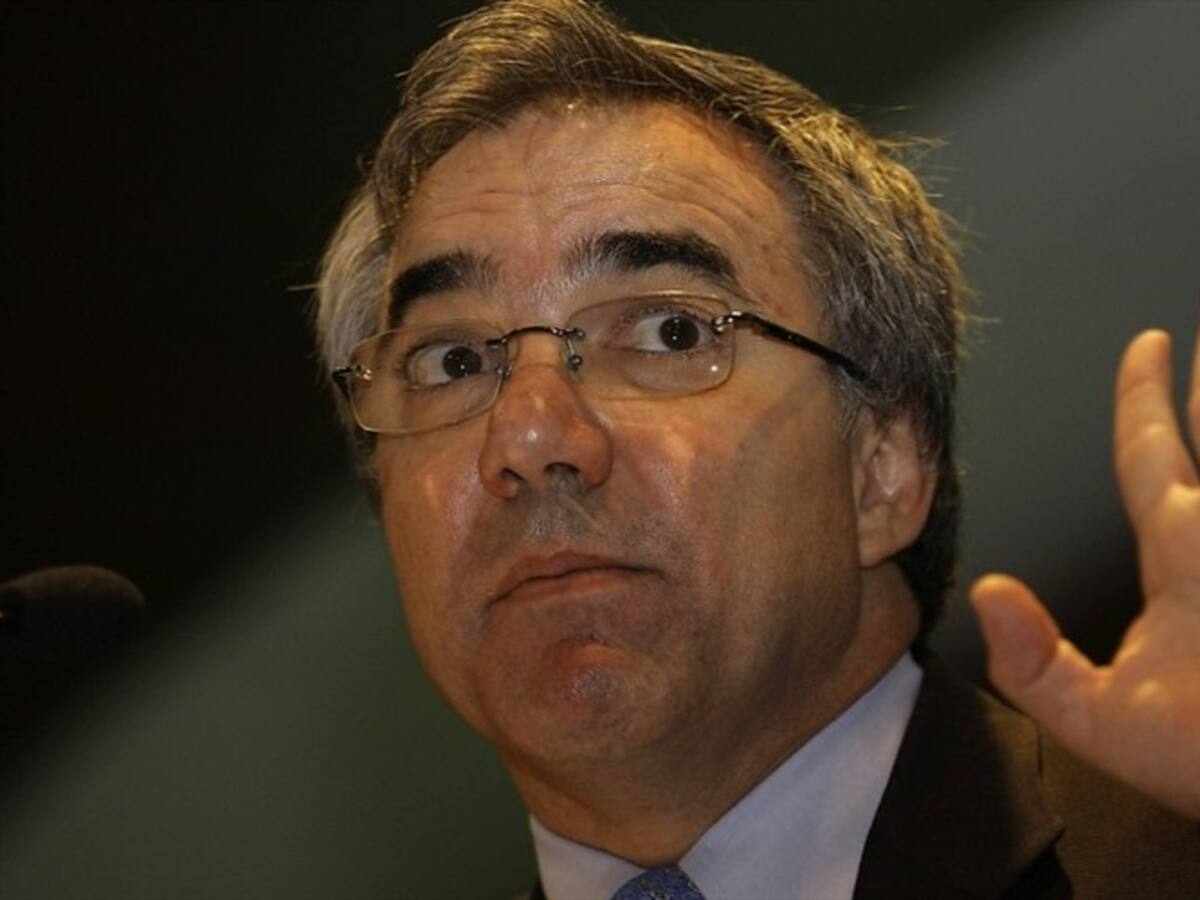 Autorizan libertad al ex ministro Diego Palacio