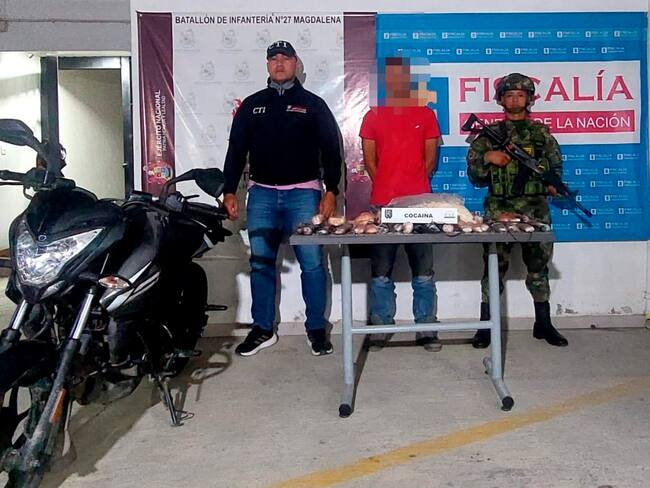 El estupefaciente, era transportado por un hombre que se movilizaban en motocicleta.