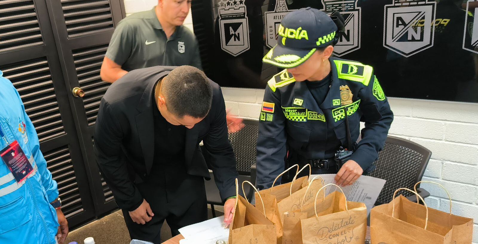 Citatorio / Caracol Radio