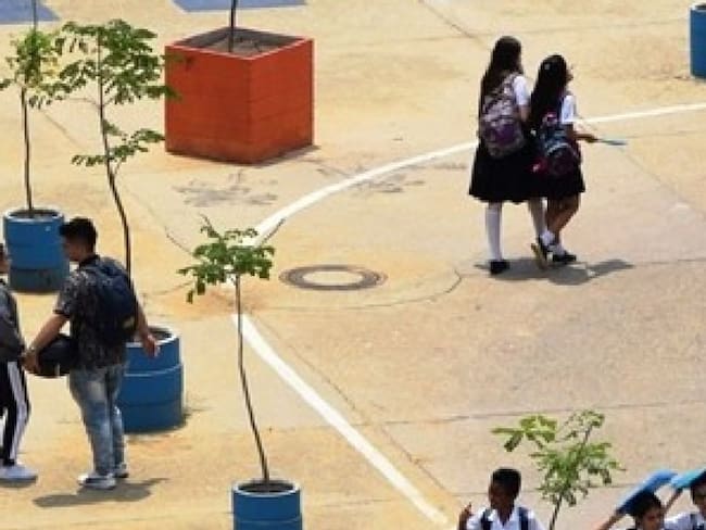 Colegios públicos en Bucaramanga no volverán a clases en agosto