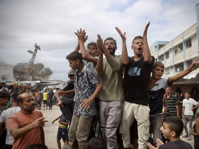 Palestinos celebrando alto al fuego. Foto: Abdallah F.s. Alattar/Anadolu via Getty Images