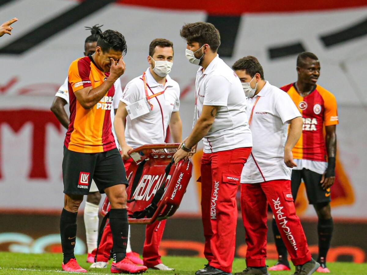 Galatasaray anunció el parte médico de Falcao
