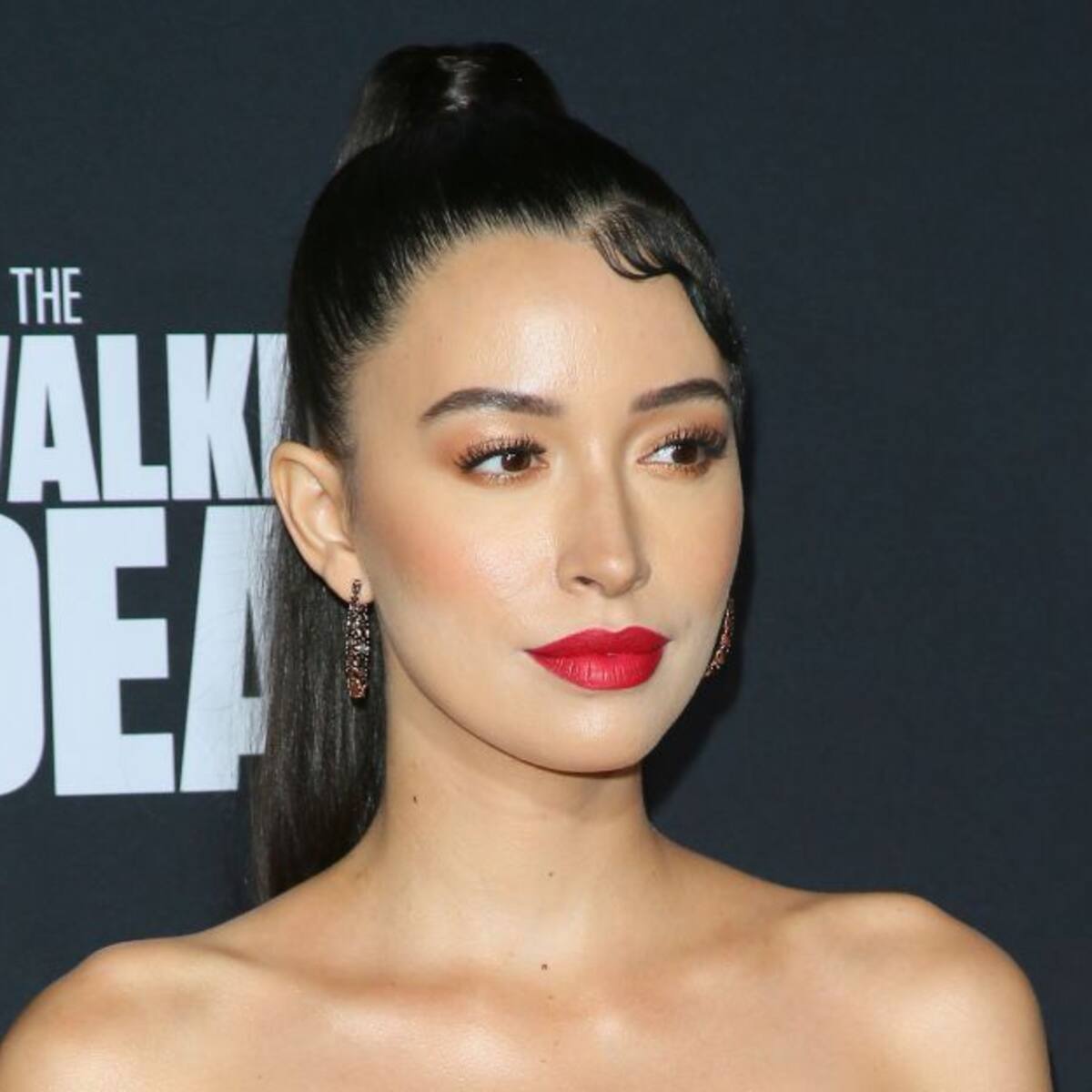 Ella es Christian Serratos, la estrella de la serie de Netflix 'Selena'