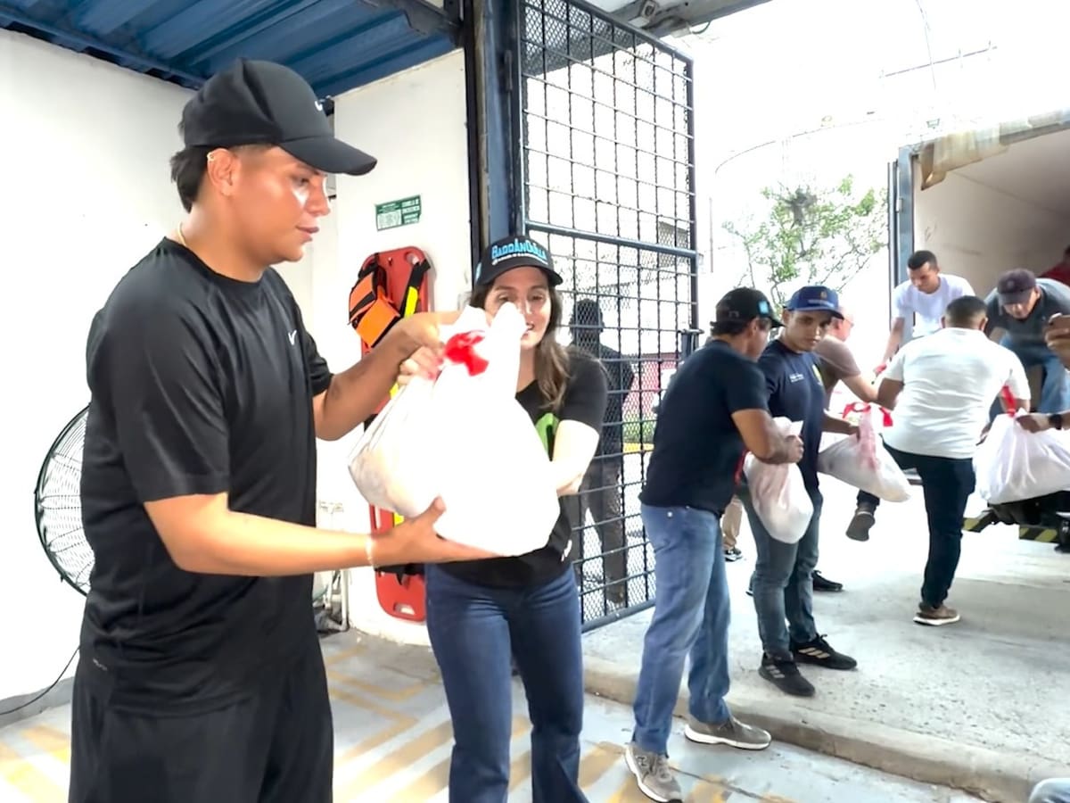 Barranquilla recibe las primeras ayudas para afectados por el terremoto en Venezuela