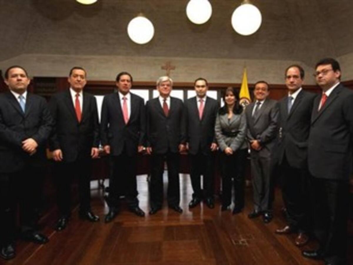 Primeras posiciones en la Corte Constitucional frente al referendo.